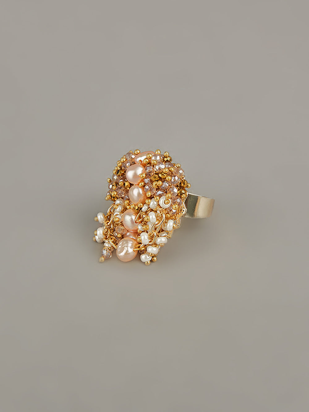 Amama,The Inverted Tear Drop Shaped Shell Pearl Finger Ring
