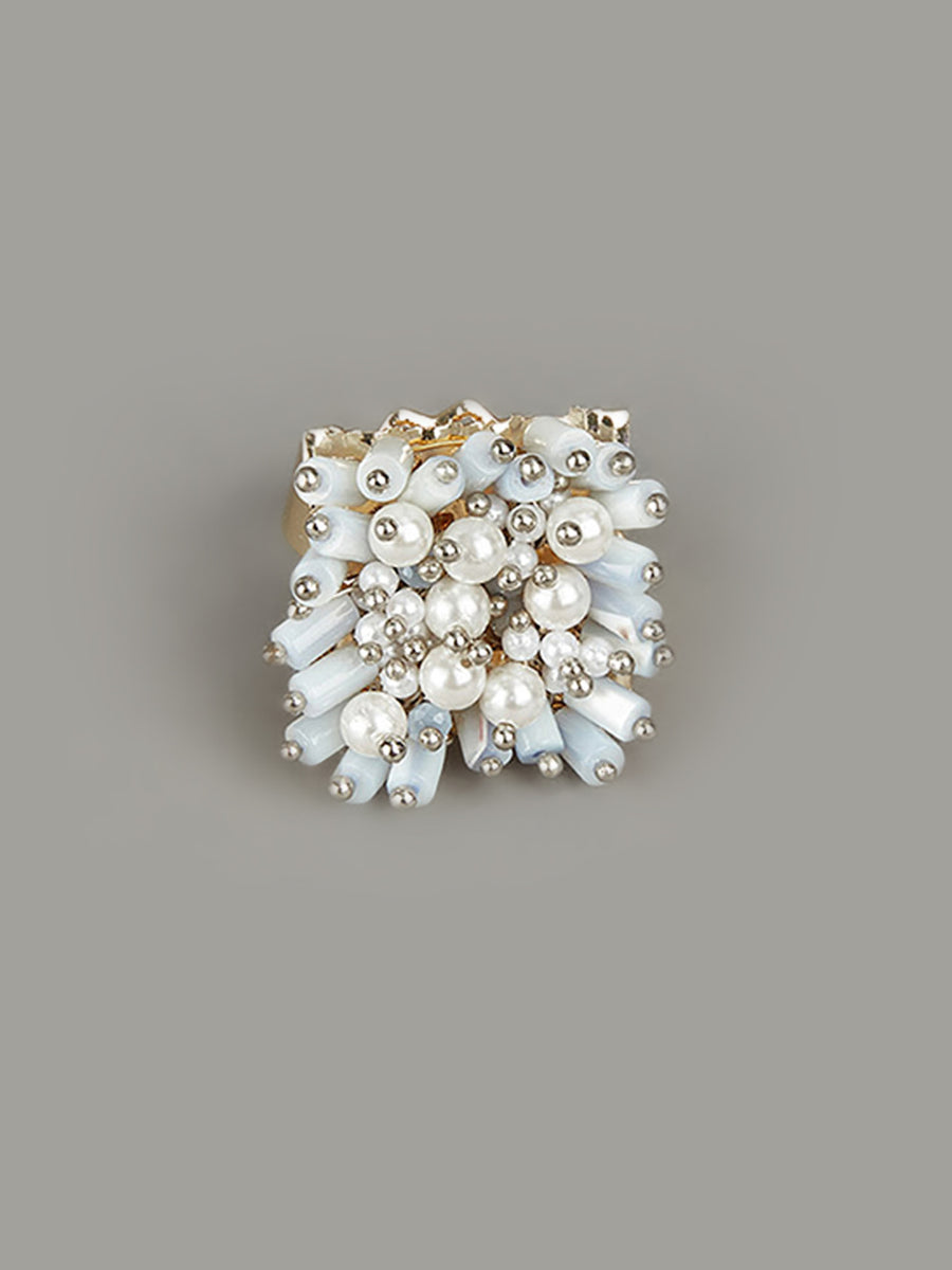 Contemporary Bluish White Stone Studded Finger Ring