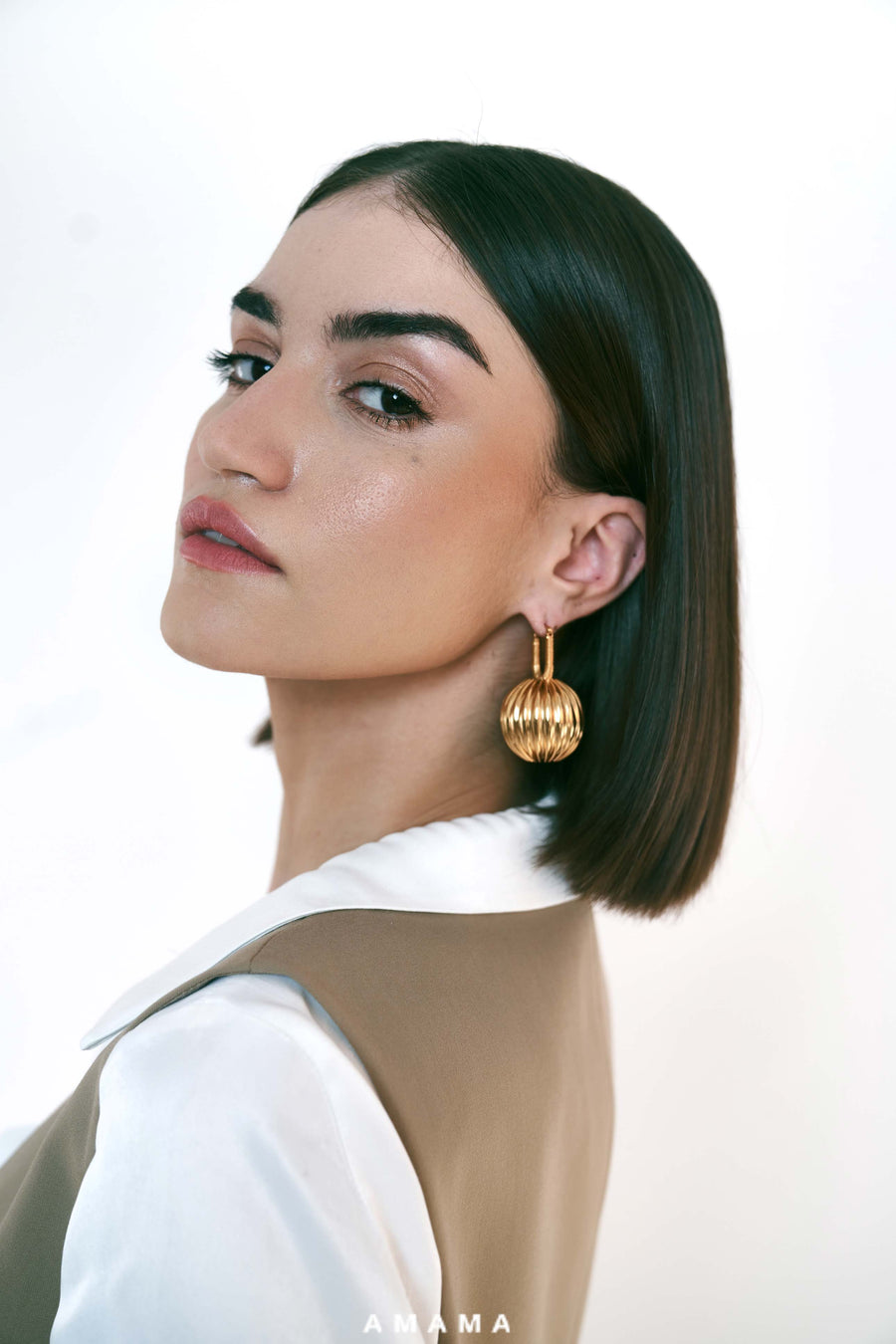 Gold dangler earrings for Ladies