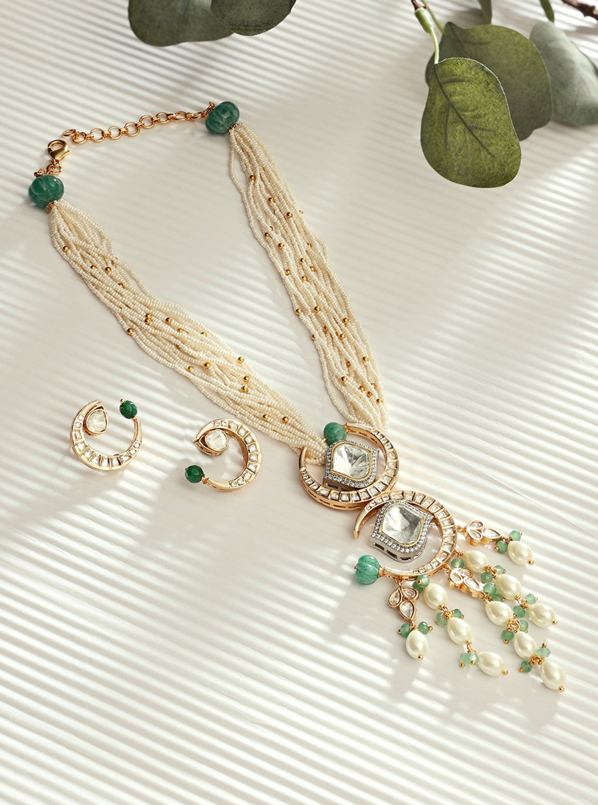 Amama,Classic Pearls Kundan Polki Necklace Set