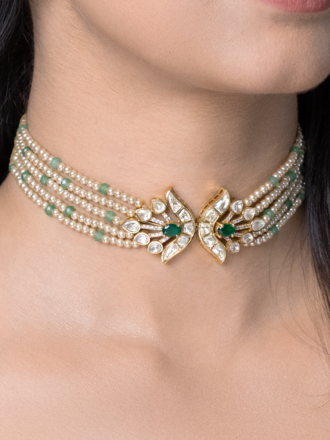 Aariniika Necklace Set