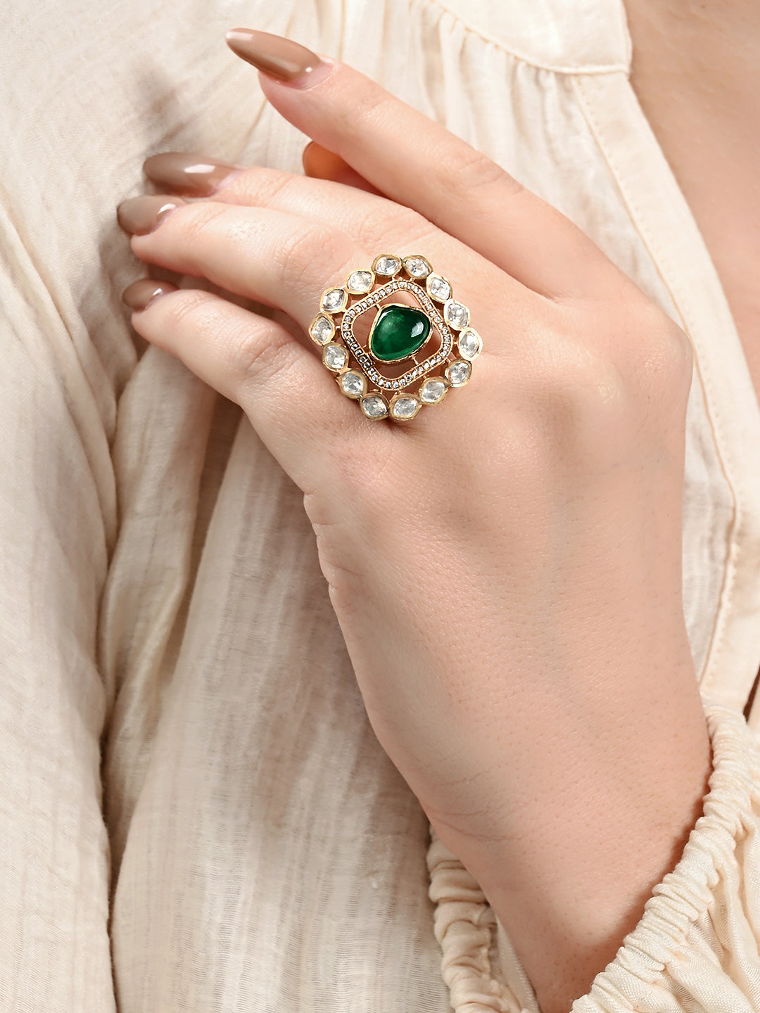 Amama,Luminous Emerald Ring