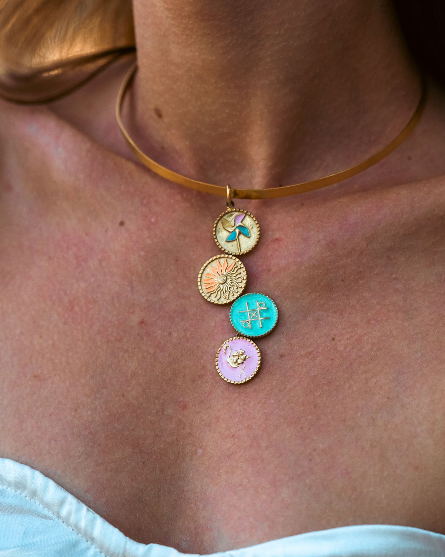 Nostalgic Charm Choker