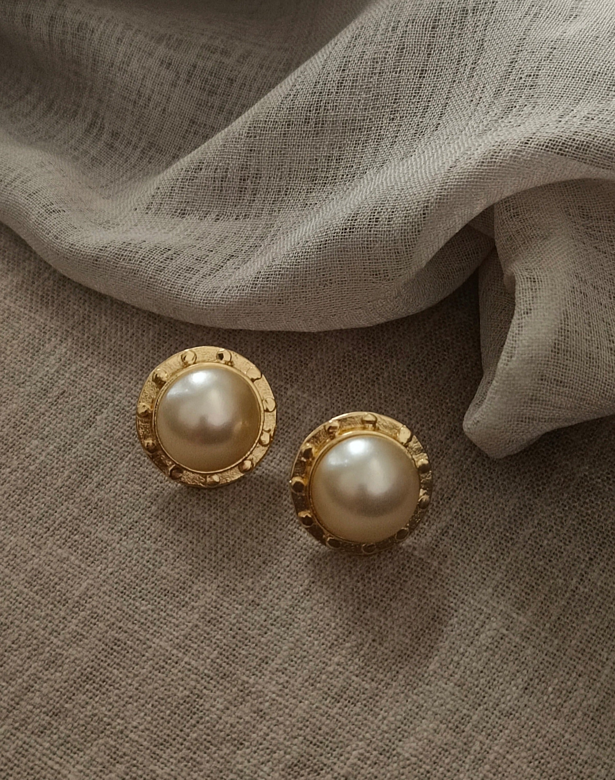 Amama,Pearl Luxe Studs