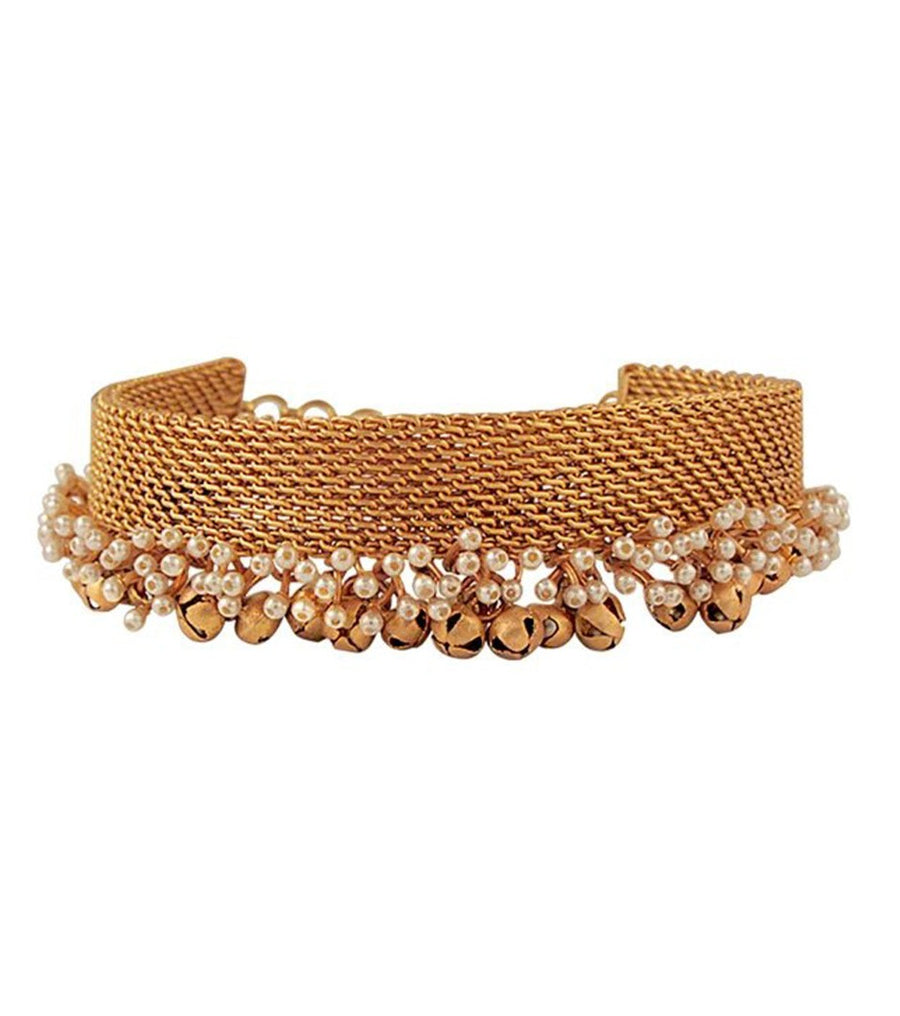 Gold Toned Mesh Necklace With Pearls And Ghungroo