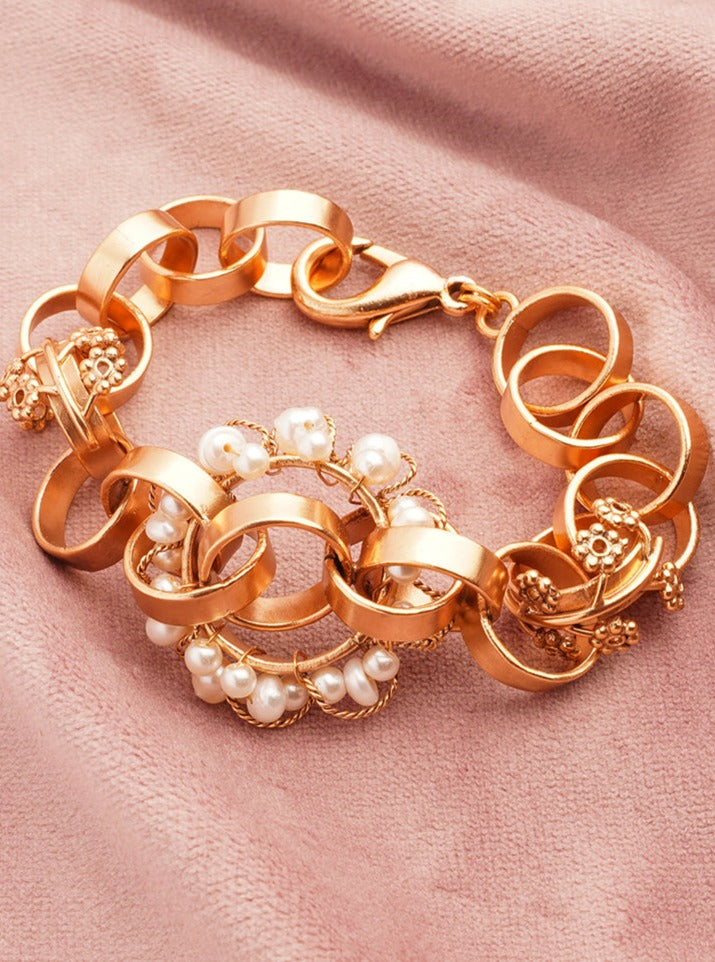 Amama,Neutron Loop Pearl Link Gold Bracelet Cuff