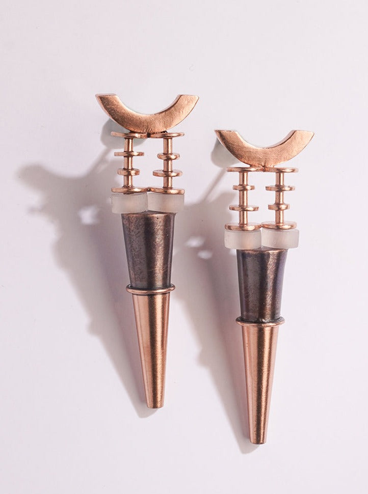 Amama,Edge Of Darkness Black And Gold Plated Small Spike Earrings