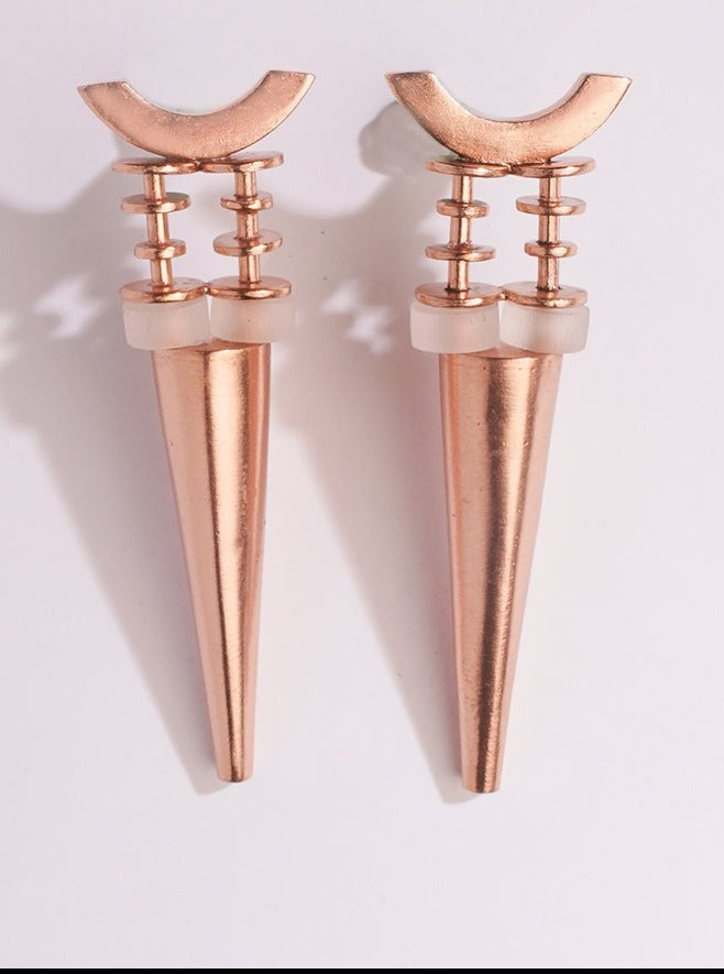 Amama,Piercing Dawn Gold Plated Small Spike Earrings