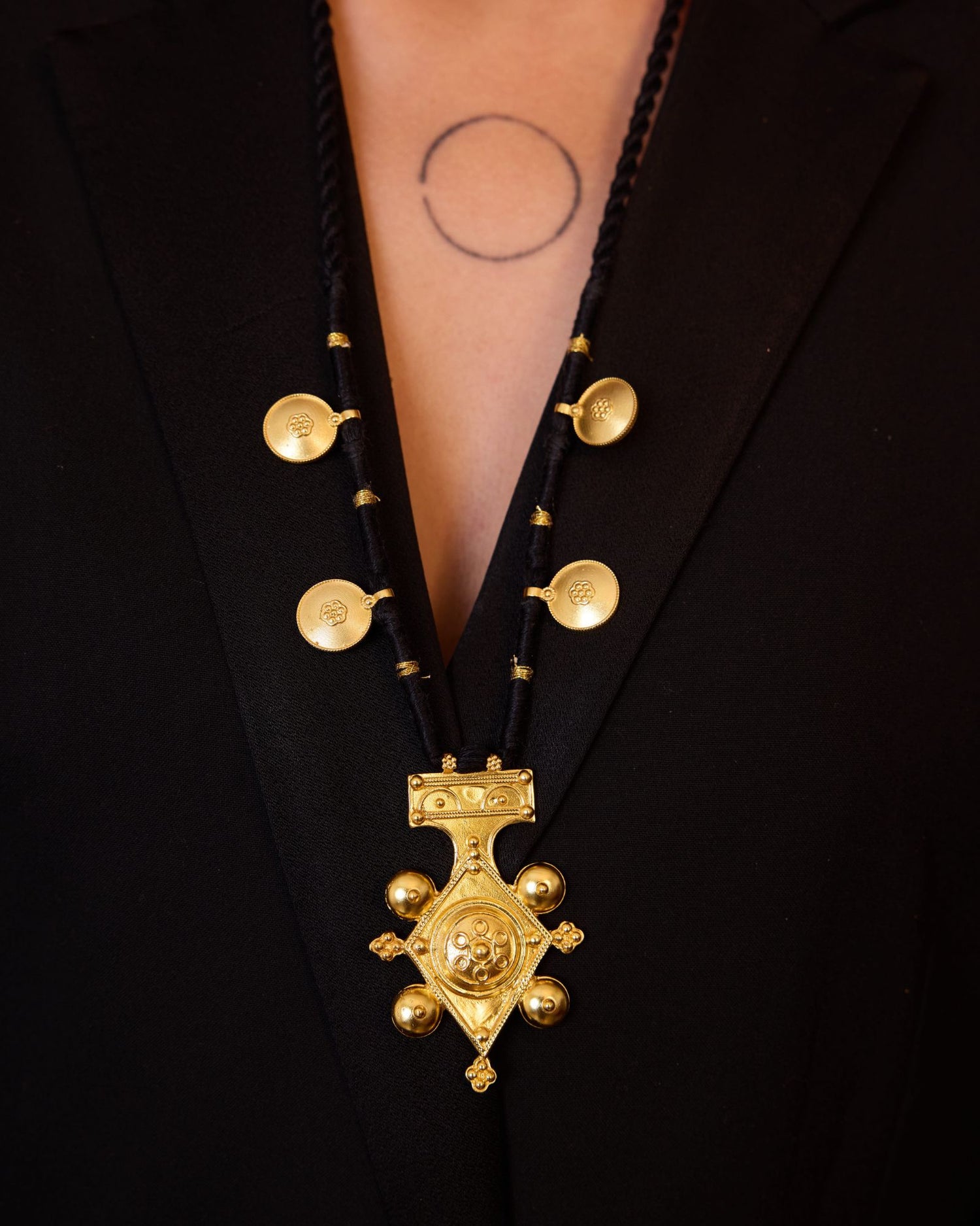 Majnu Necklace
