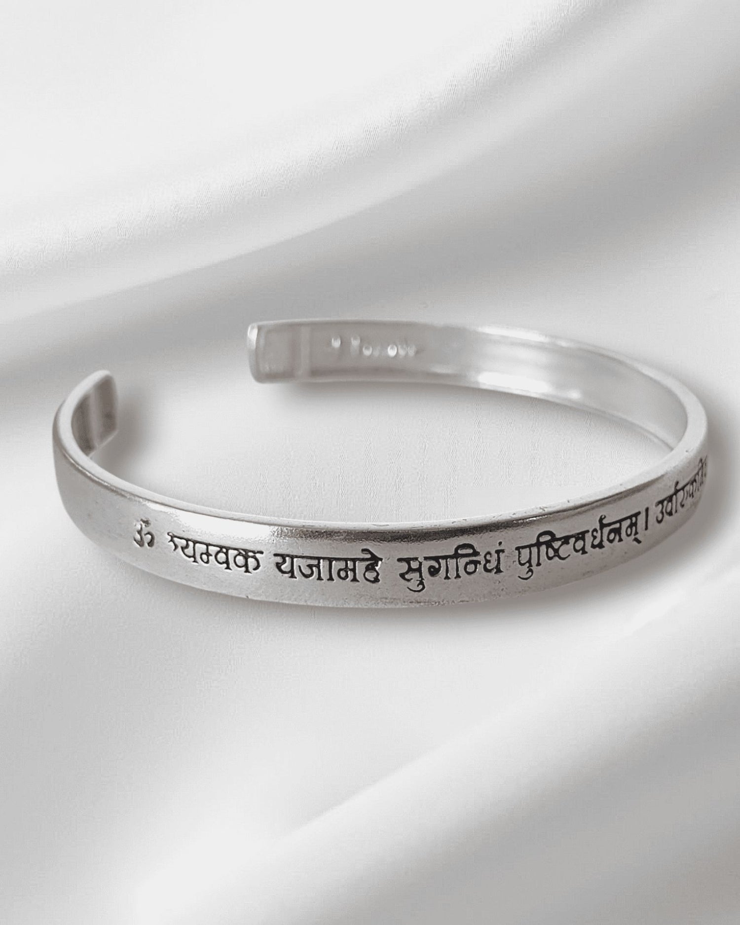92.7 Silver Mahamritunjay Mantra Kada Male