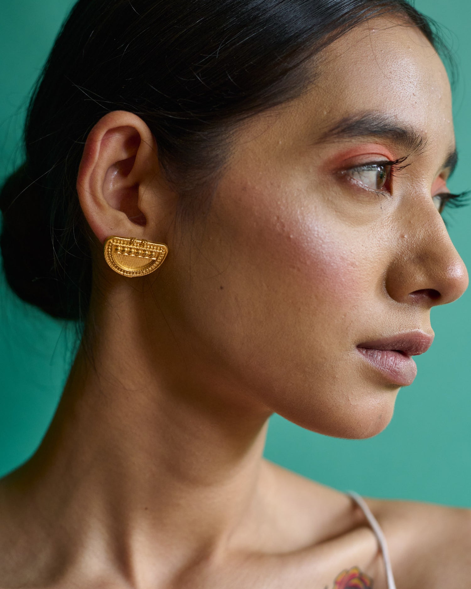 Madoor Studs