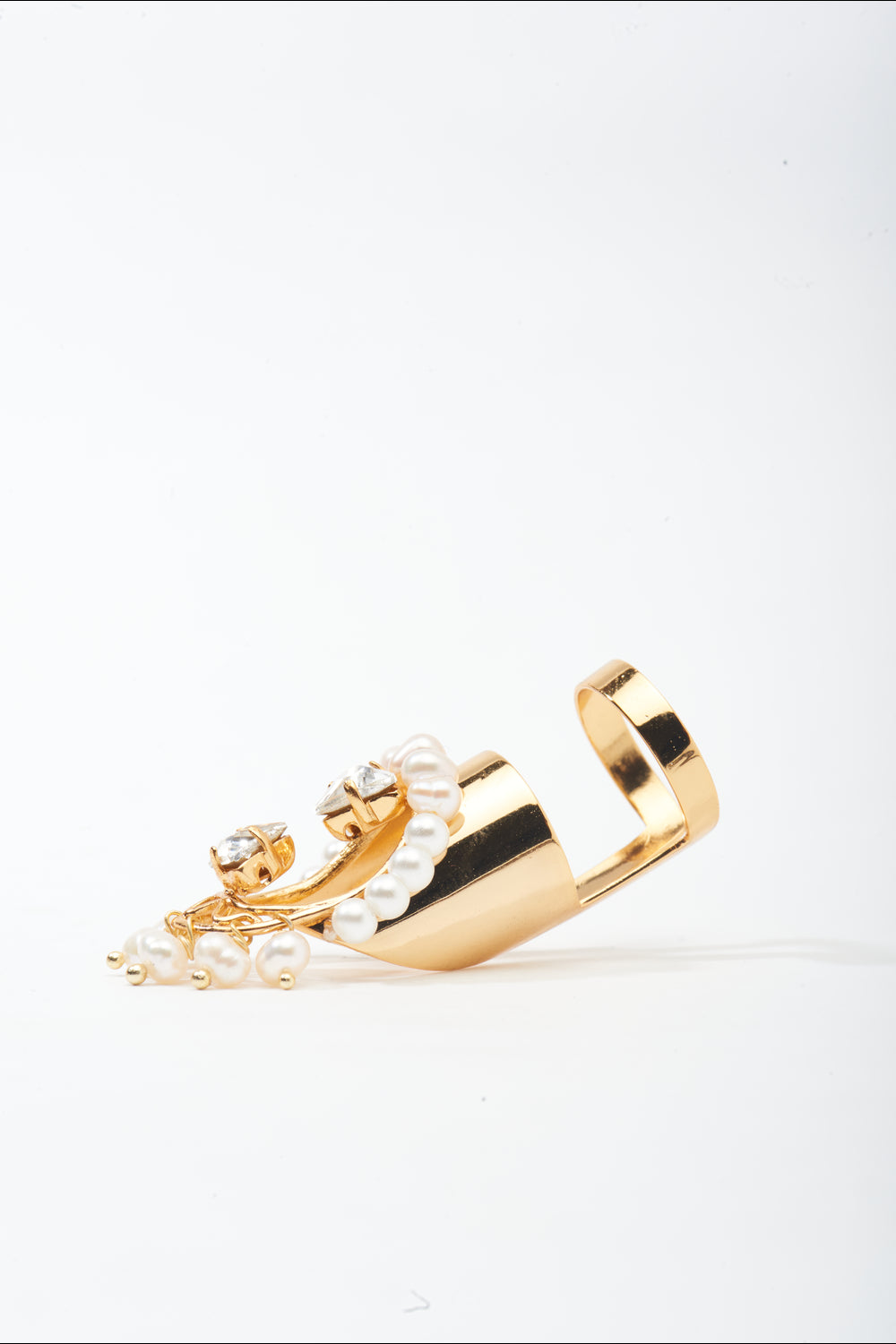 Amama,Aquila Claw Ring in Gold