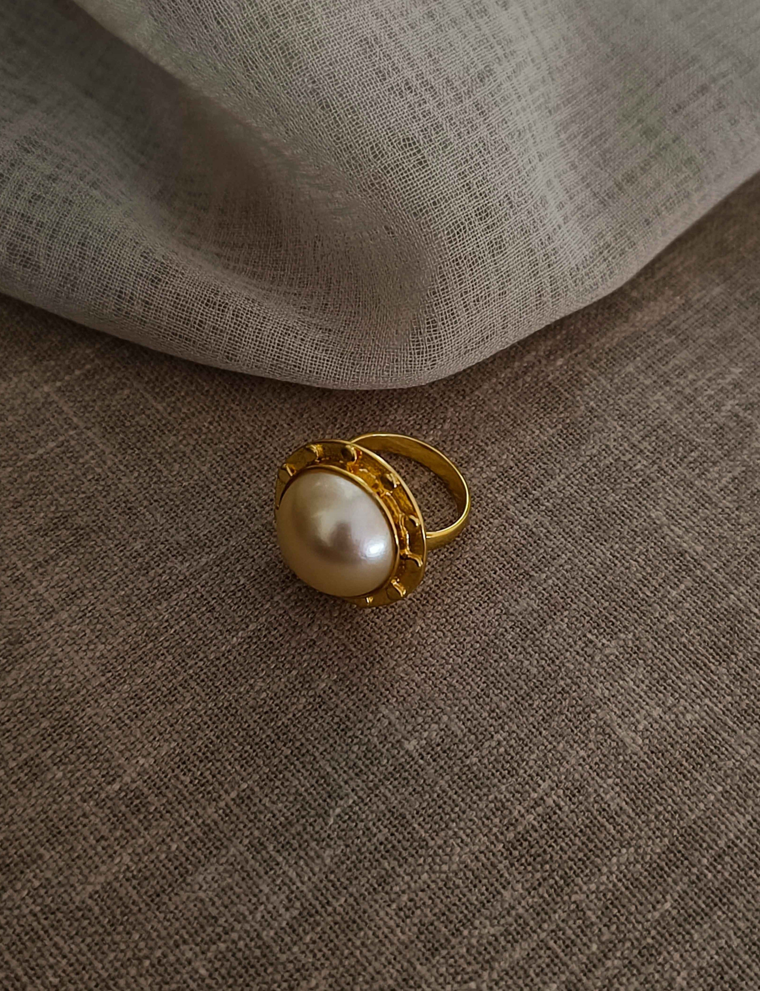 Amama,Sangria Pearl Luxe Ring