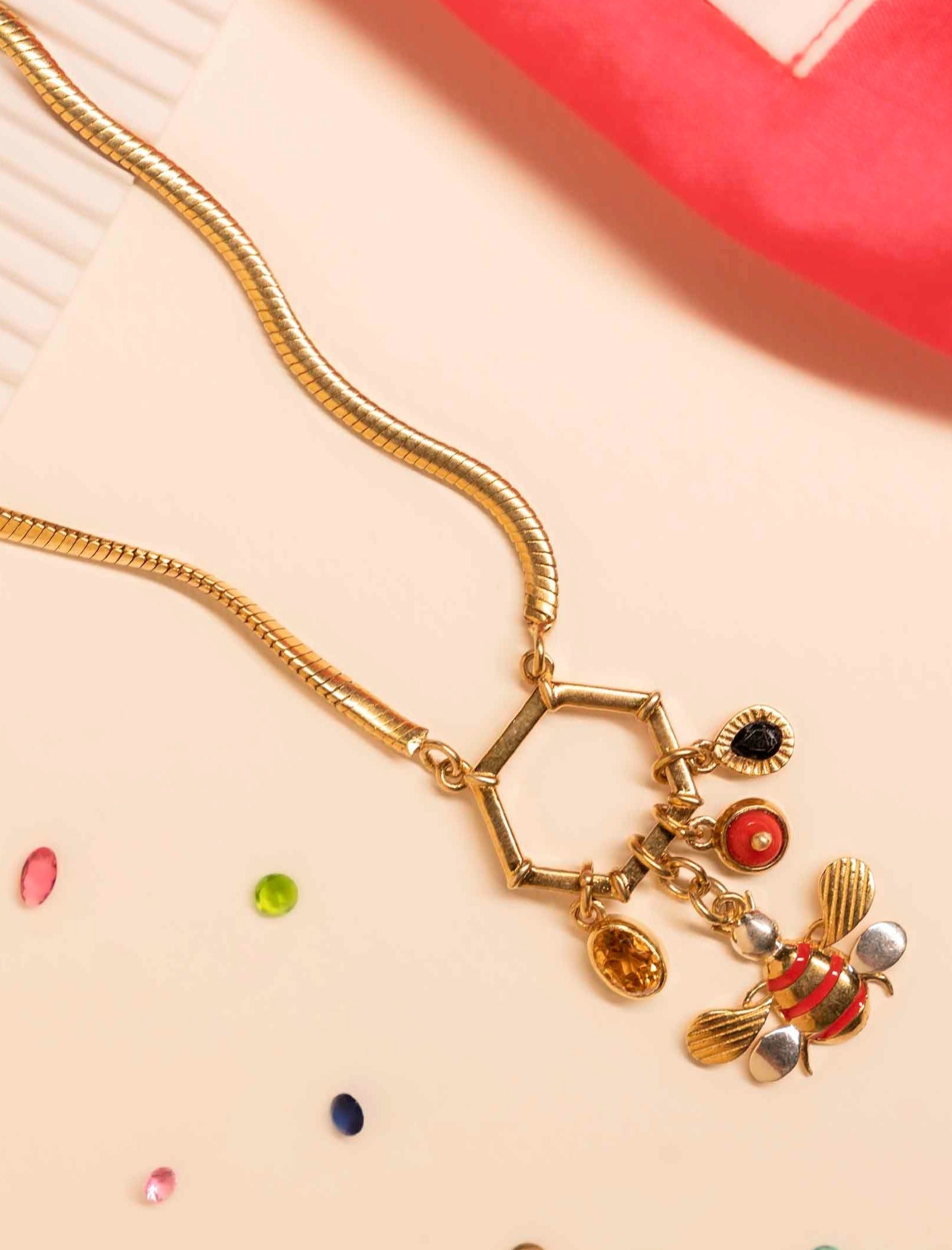 Amama,Bumblebee charm necklace