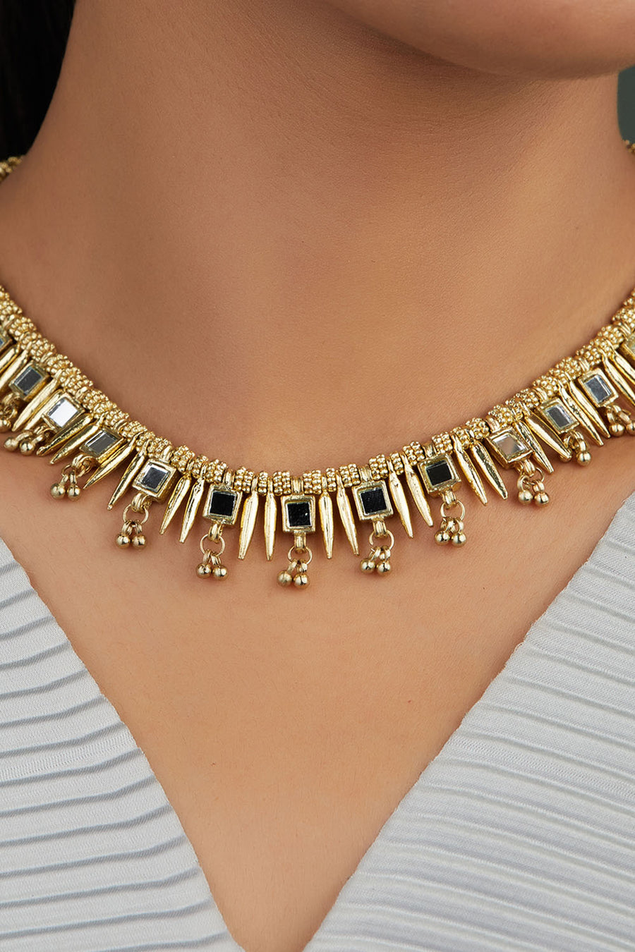 Mirror Falak Spike Necklace